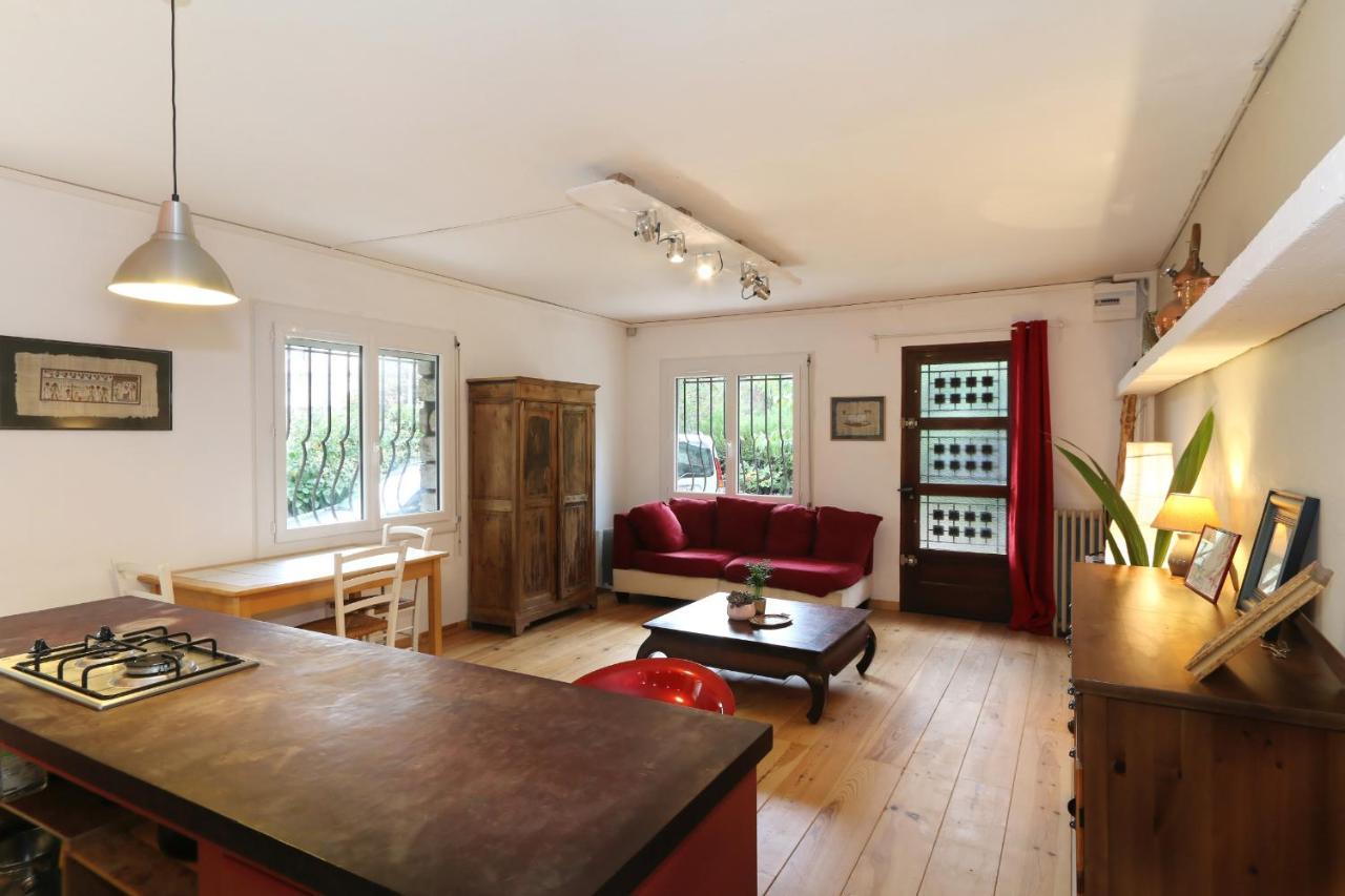 Pretty Vintage Two Roomed Flat With Terrace And Parking - Air Rental Montpellier Bagian luar foto