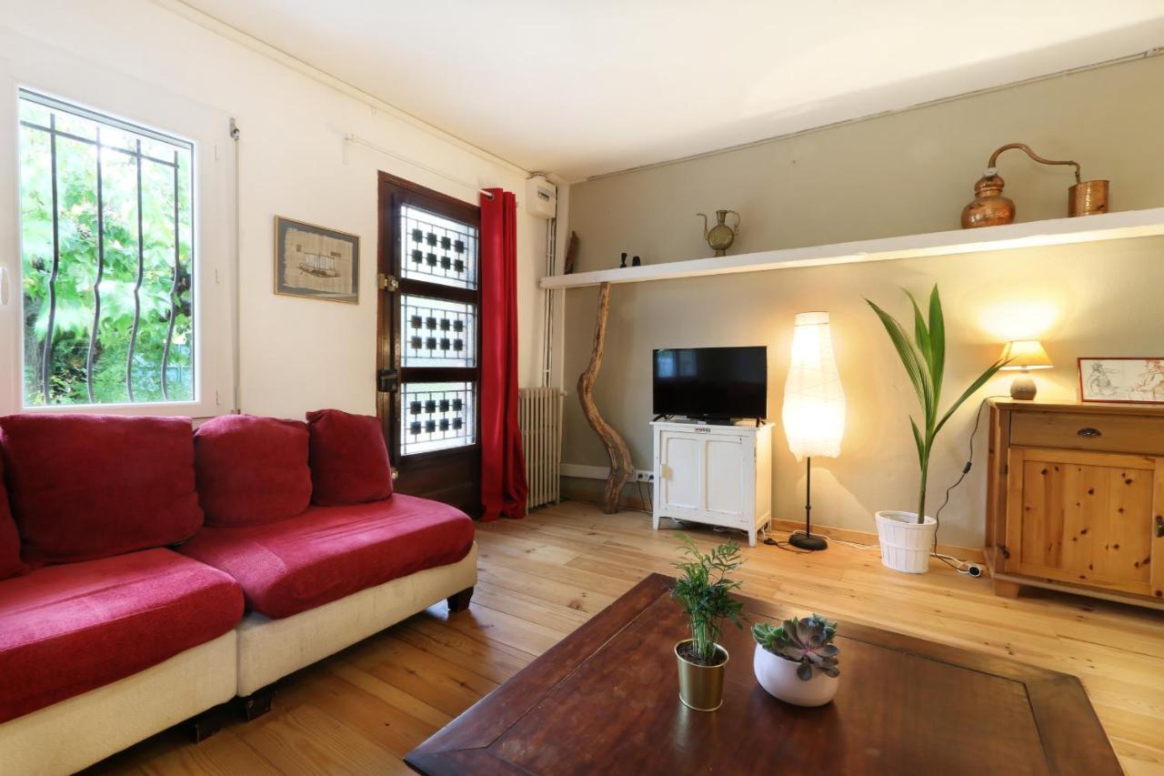 Pretty Vintage Two Roomed Flat With Terrace And Parking - Air Rental Montpellier Bagian luar foto